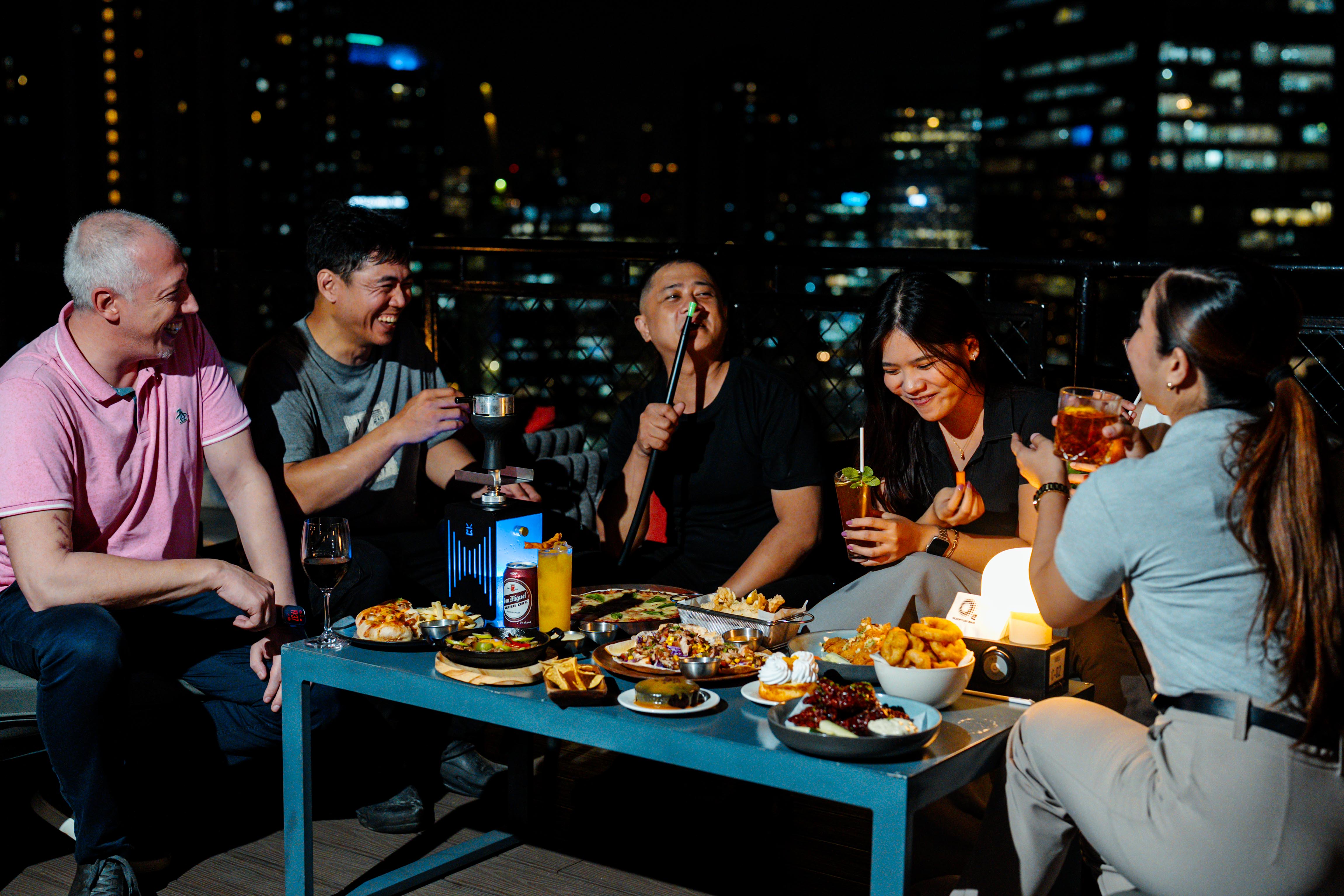 O2 Rooftop Bar 야경