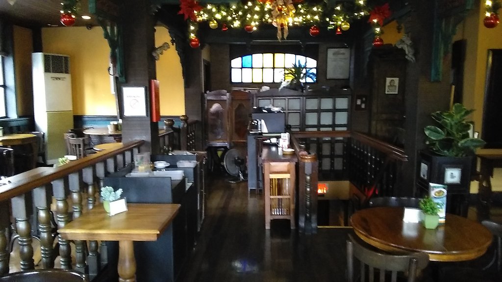 Cafe Adriatico 내부 분위기