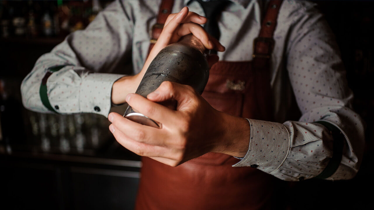 LIT Manila 바 내부