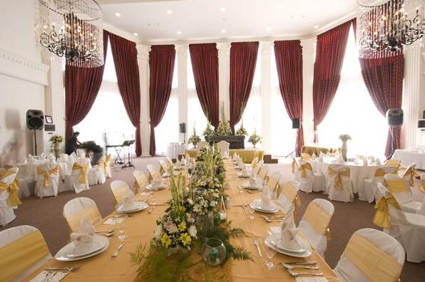 Lewis Grand Hotel — 수영장