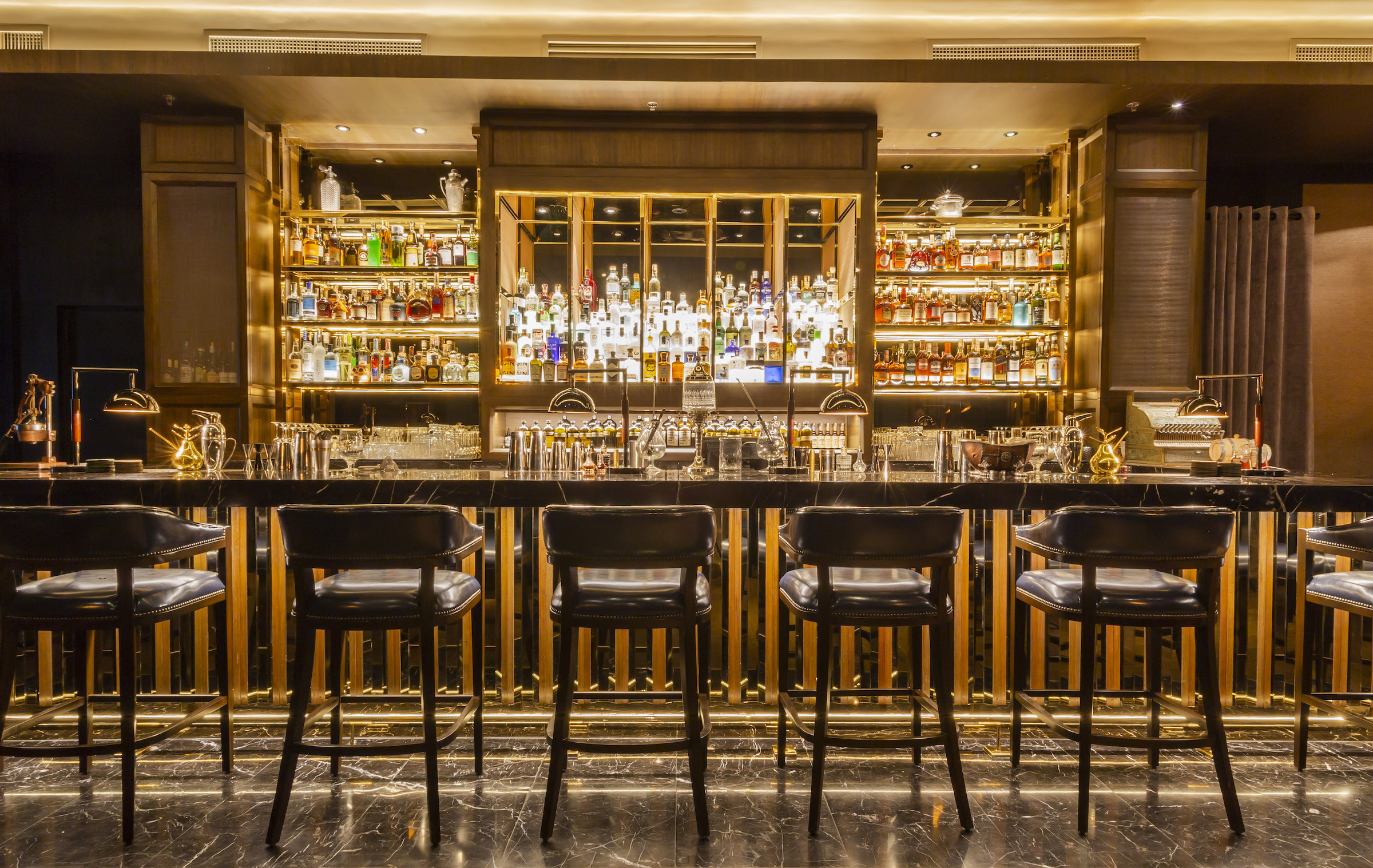 더 백 룸 인테리어