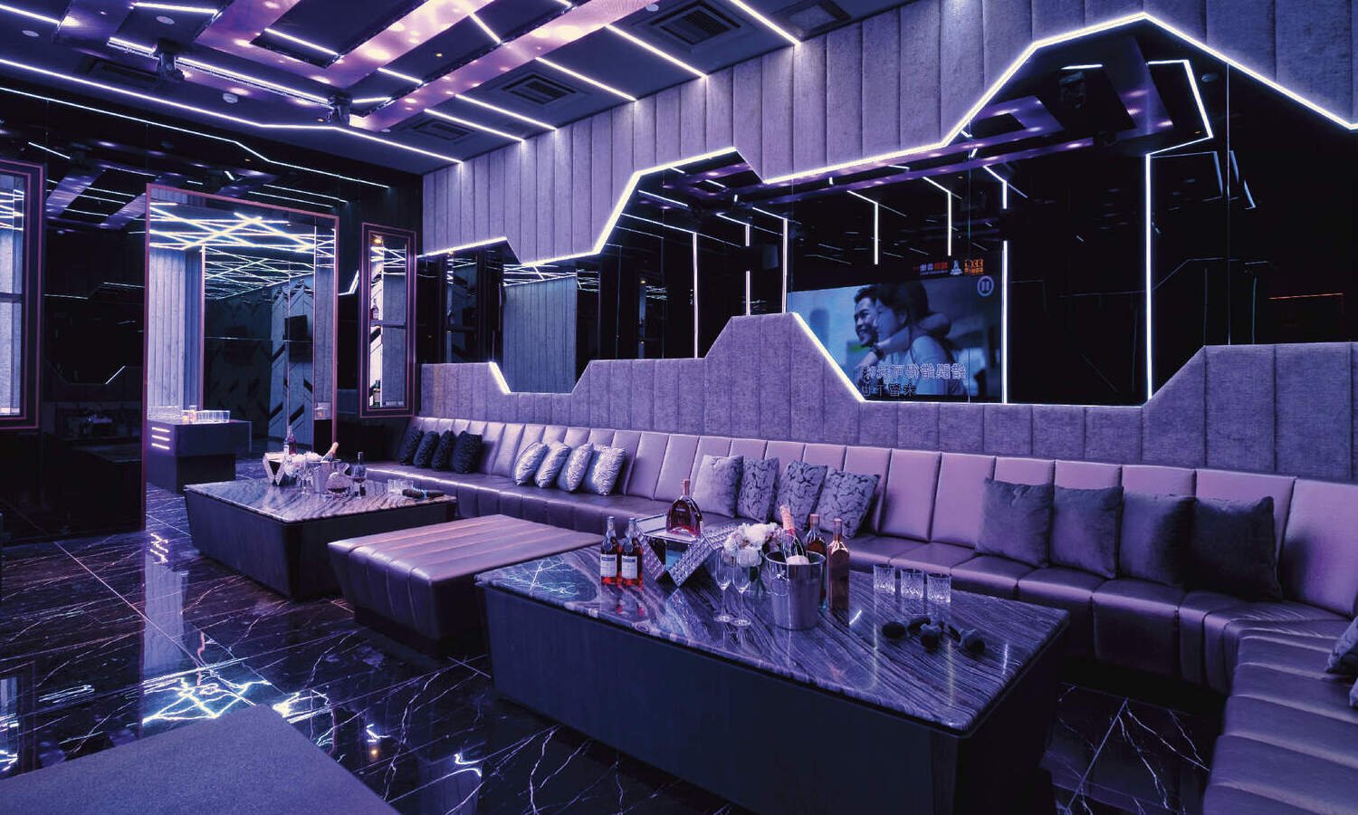 Red Box Karaoke Greenbelt 마카티 프리미엄 노래방