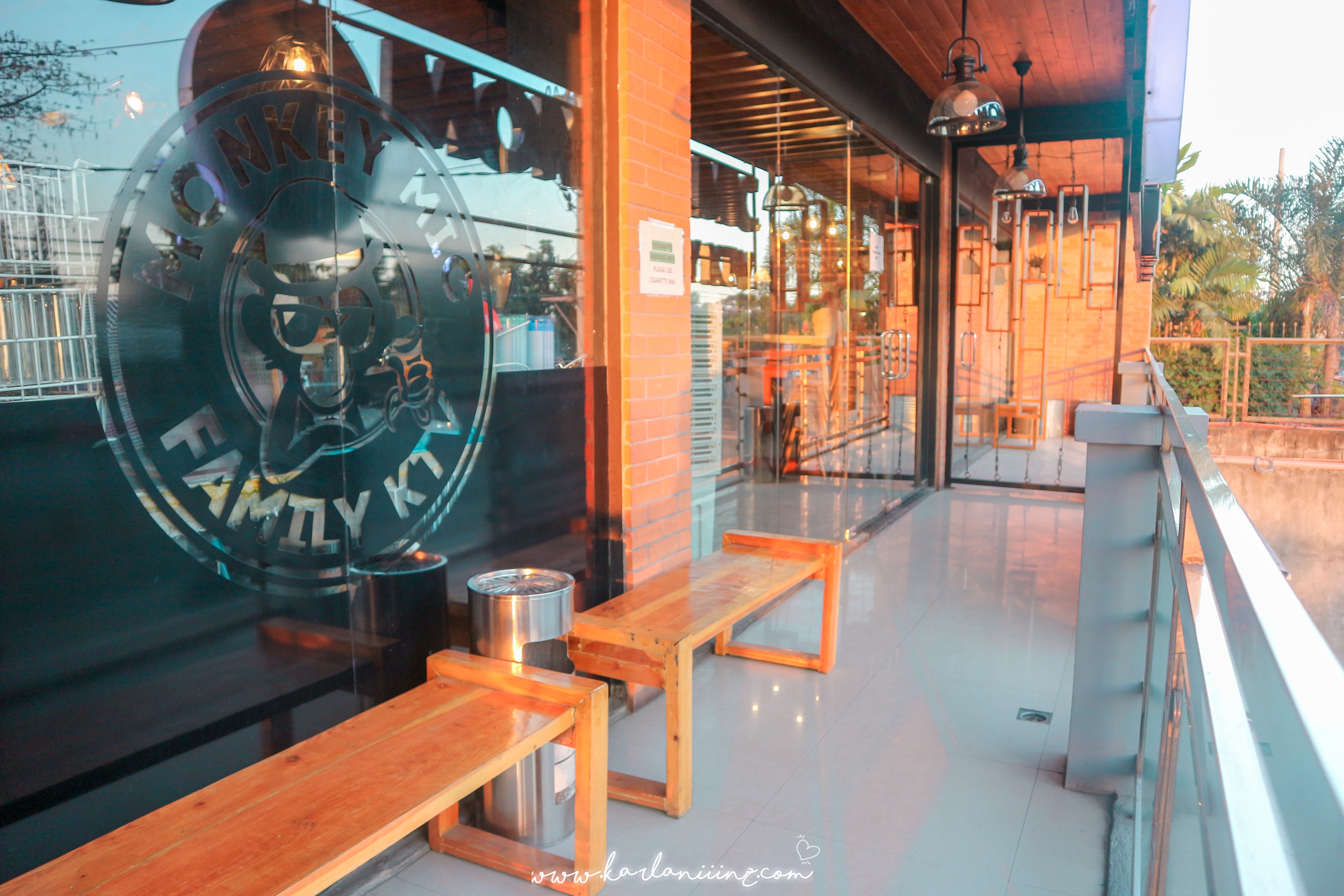 Monkey Mic KTV 내부 룸