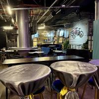 🎤 Atom Bar + KTV — 토마스 모라토 노래방 완벽 가이드