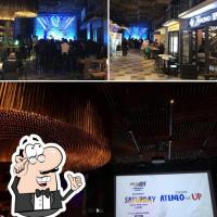 El Calle Food and Music Hall — 뉴포트 시티 라이브 음악 & 음식 완벽 가이드